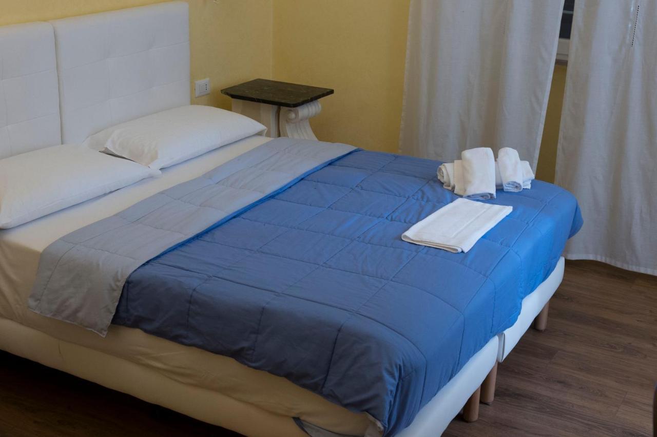 La Breccia A Porta Pia Bed & Breakfast Roma Eksteriør bilde
