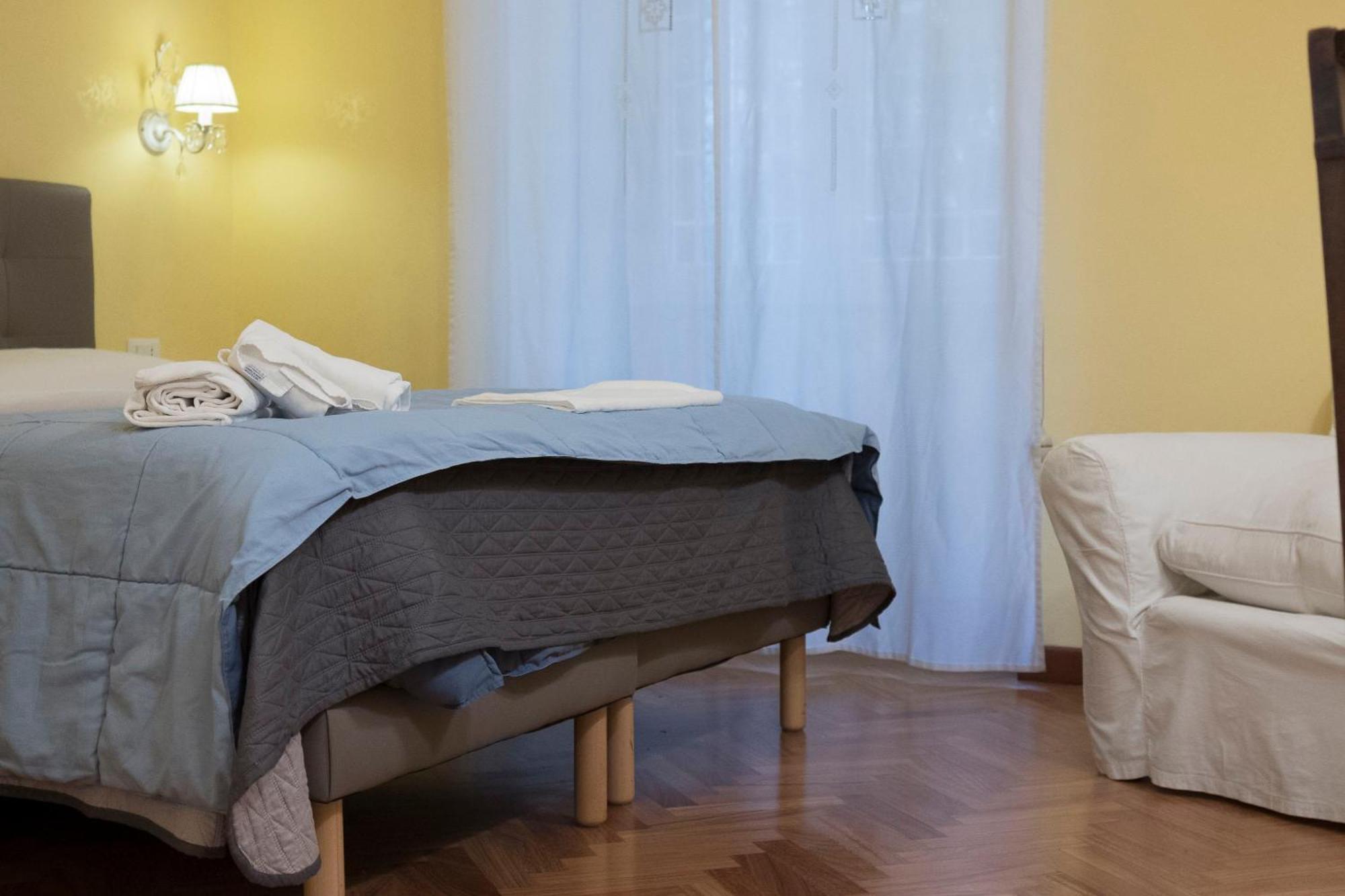 La Breccia A Porta Pia Bed & Breakfast Roma Eksteriør bilde