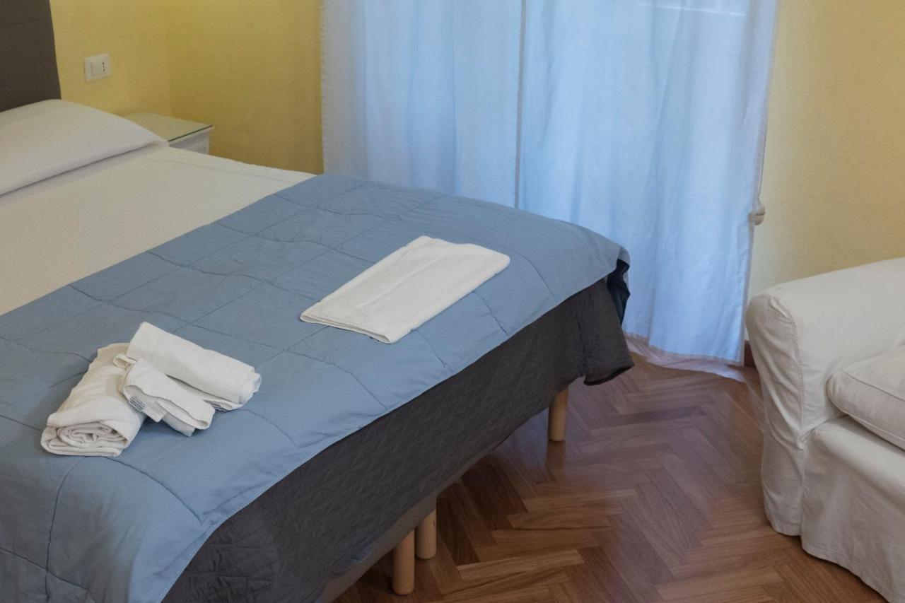 La Breccia A Porta Pia Bed & Breakfast Roma Eksteriør bilde