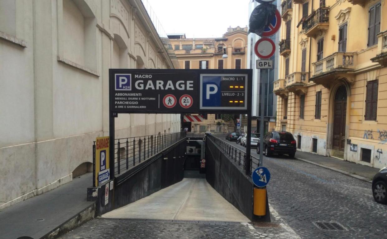 La Breccia A Porta Pia Bed & Breakfast Roma Eksteriør bilde